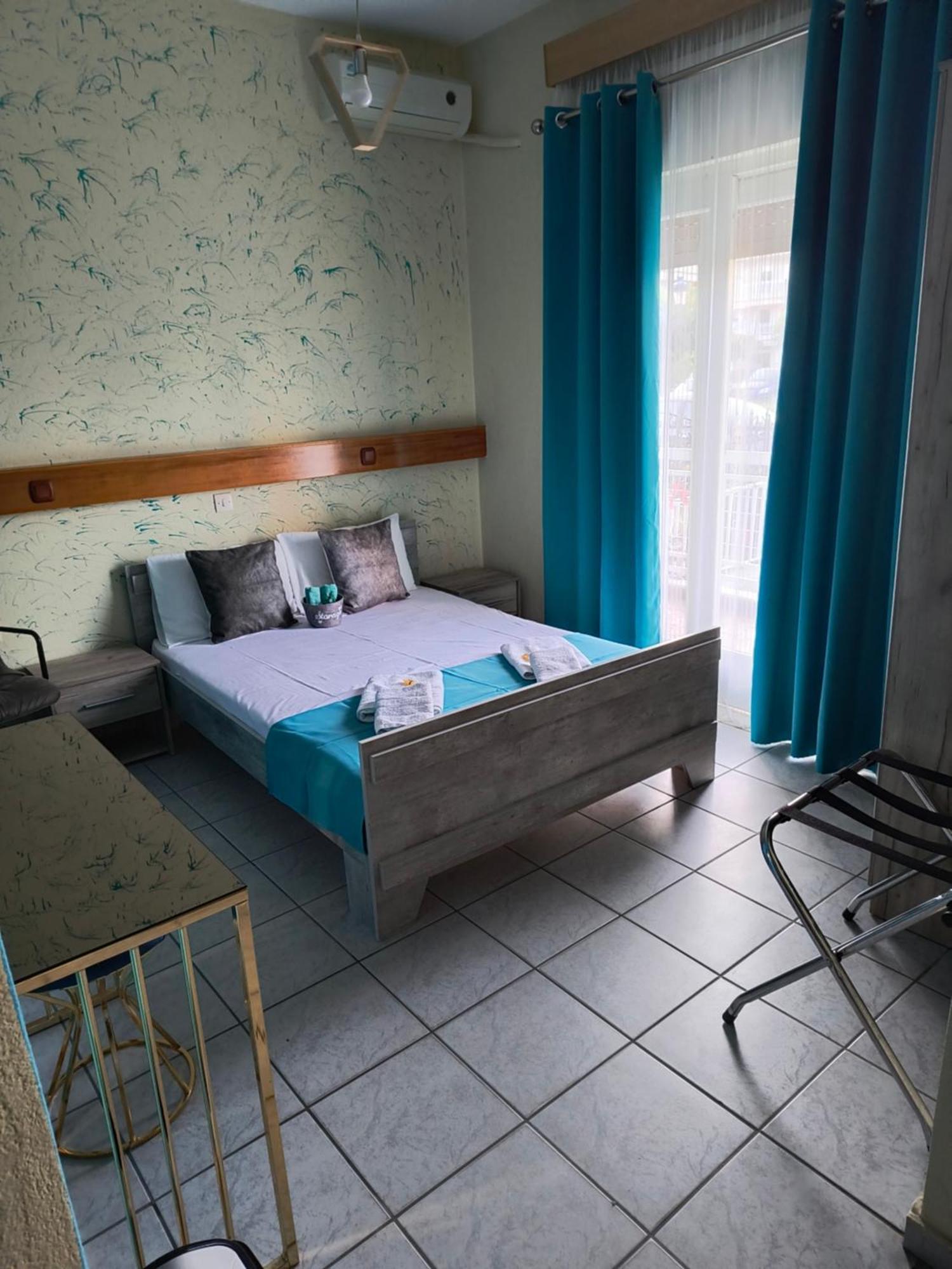 Amelies Apartments Paralia Katerinis Bagian luar foto