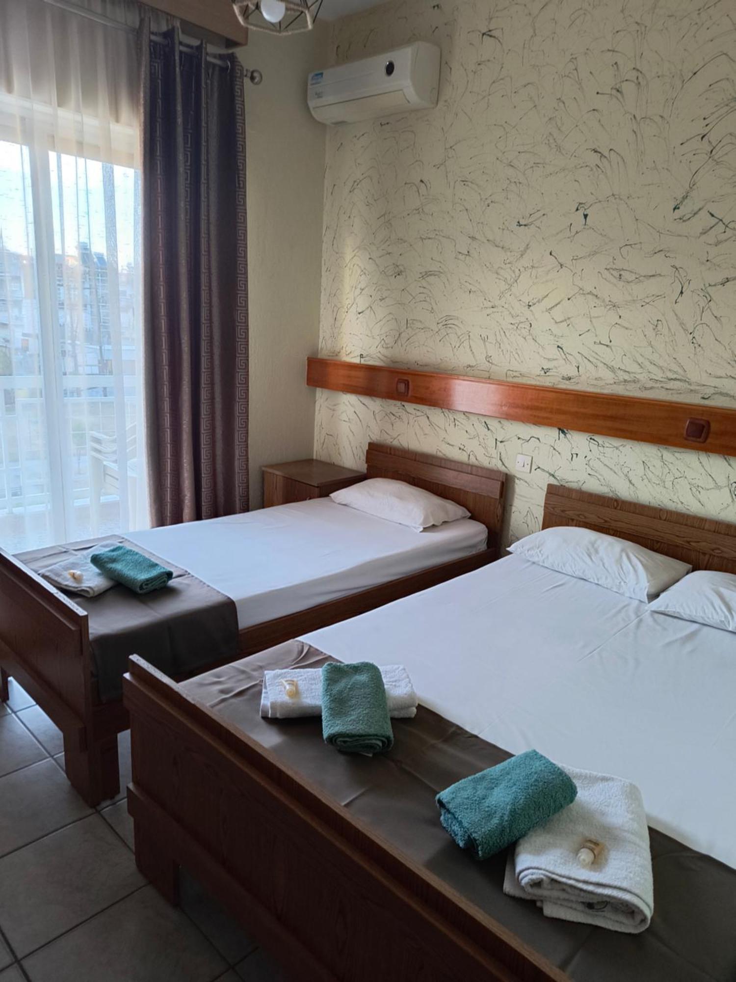 Amelies Apartments Paralia Katerinis Bagian luar foto