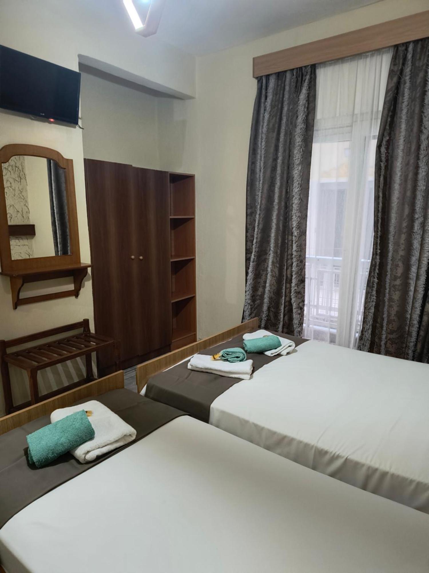 Amelies Apartments Paralia Katerinis Bagian luar foto